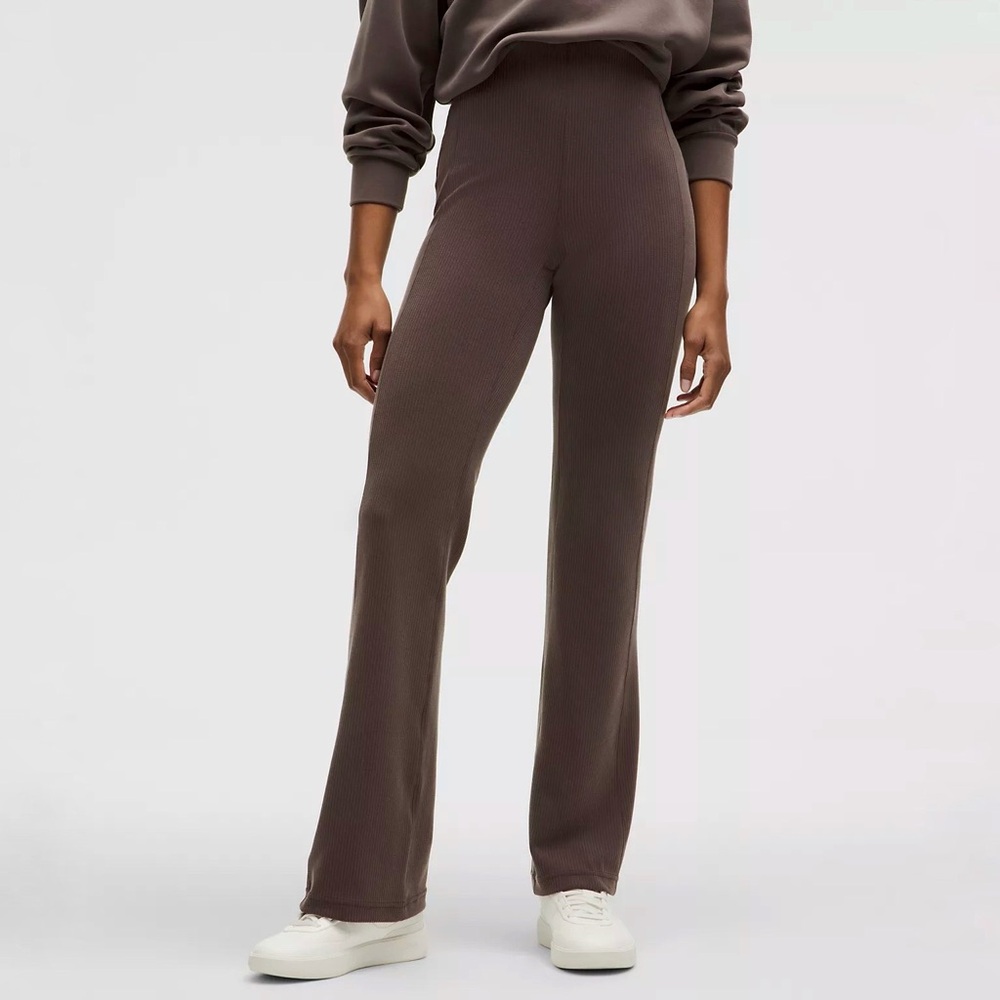Lululemon Ribbed Softstreme Flared Pant Regular‎ in Espresso